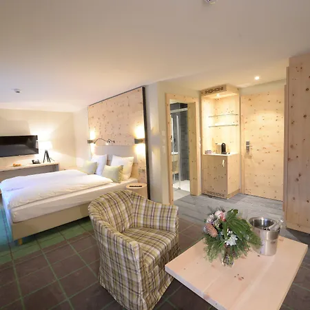 Alpenhotel Fleurs De מלון צרמט