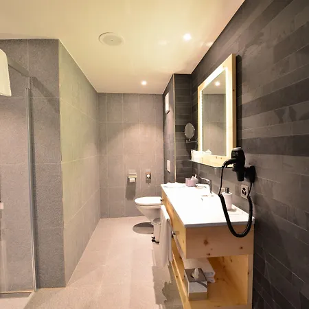 Hotel Alpenhotel Fleurs De 4*