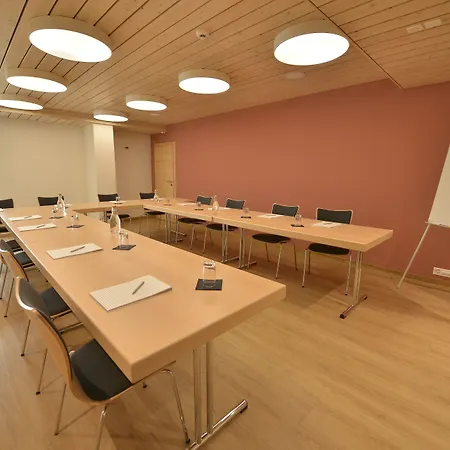 מלון Alpenhotel Fleurs De צרמט