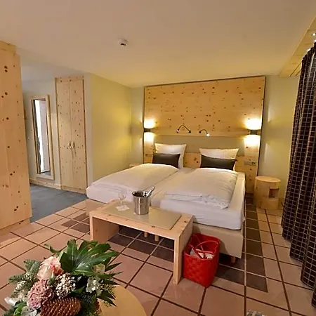 Alpenhotel Fleurs De צרמט