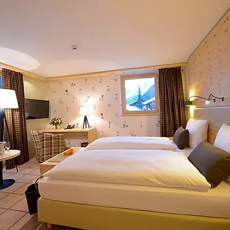 Alpenhotel Fleurs De 4*