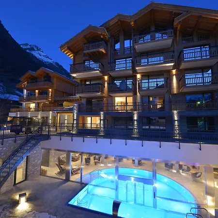 Alpenhotel Fleurs De 4*