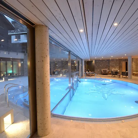 Alpenhotel Fleurs De מלון 4*