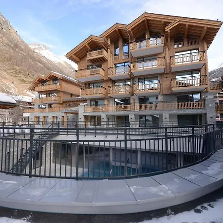 מלון Alpenhotel Fleurs De 4*