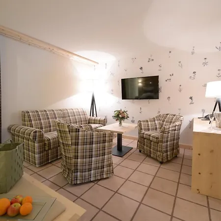 מלון Alpenhotel Fleurs De