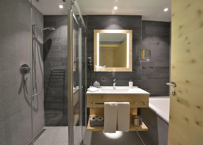 Alpenhotel Fleurs De Отель