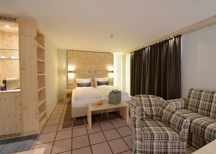 Hotell Alpenhotel Fleurs De 4*