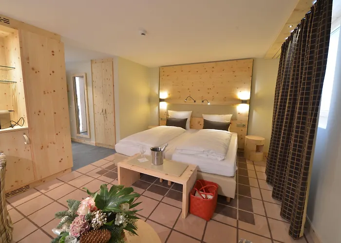 Hotell Alpenhotel Fleurs De 4*