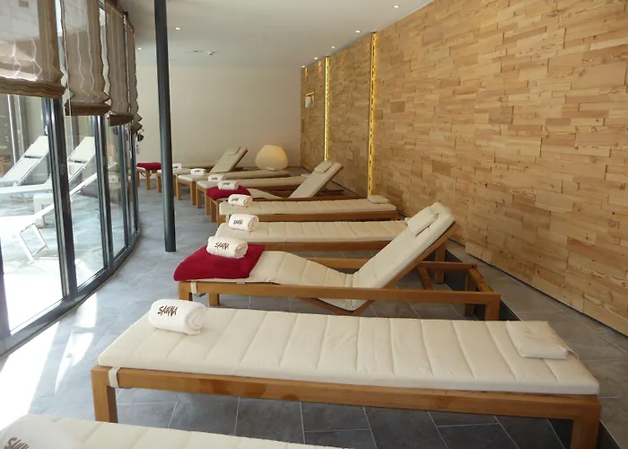 Alpenhotel Fleurs De Hotell